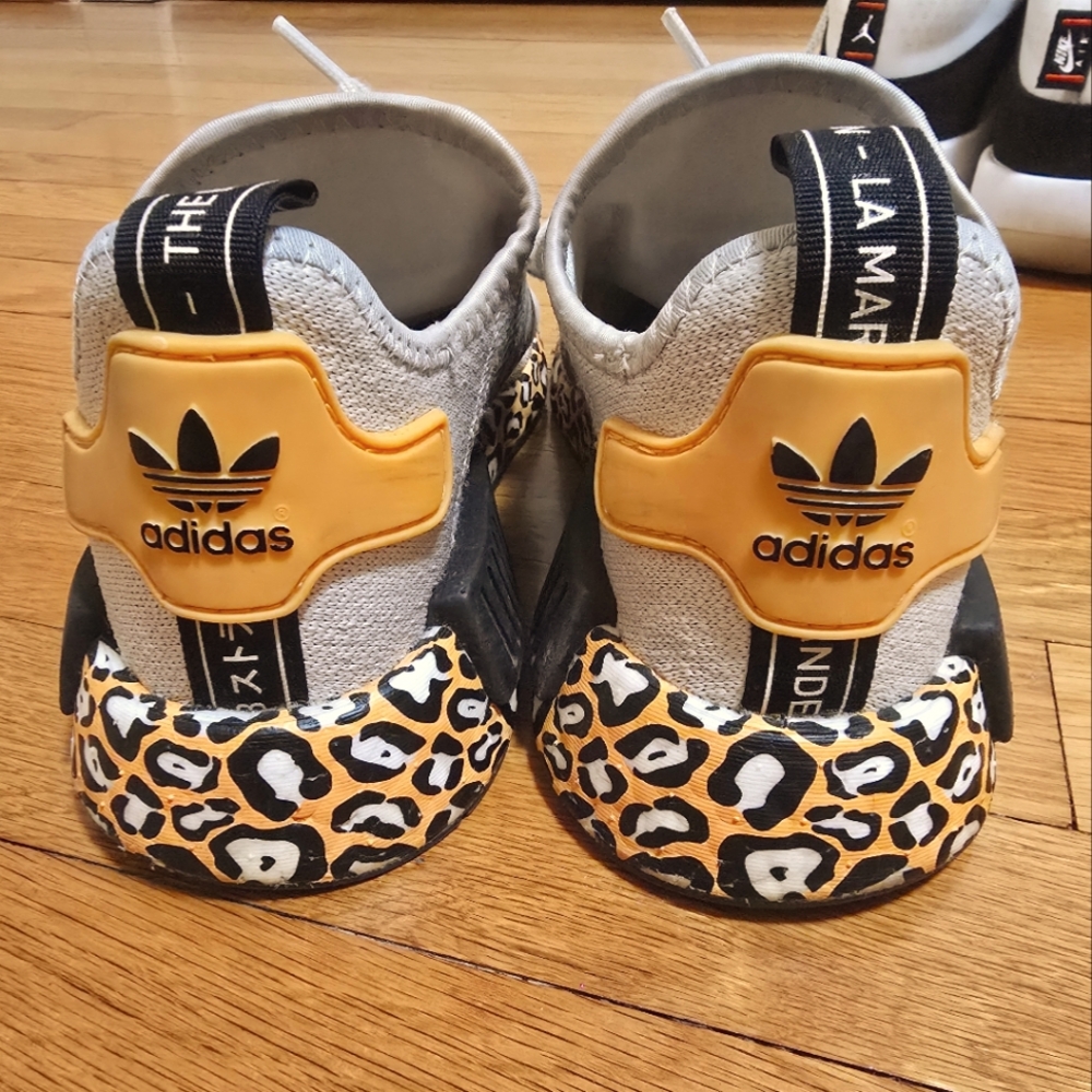 Adidas Sneakers